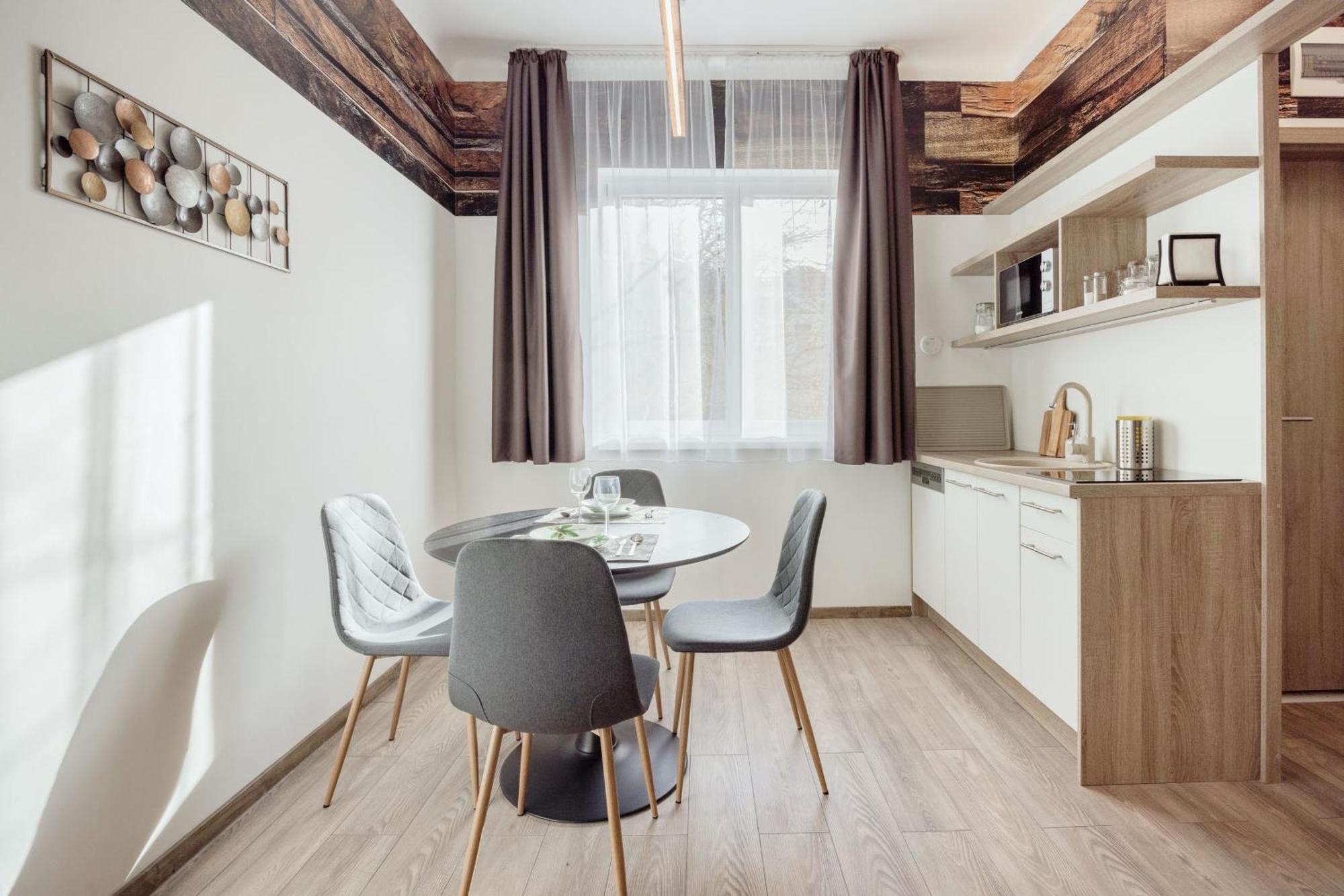 Elemental Retreats - Wood & Water Studios Budapest Bagian luar foto